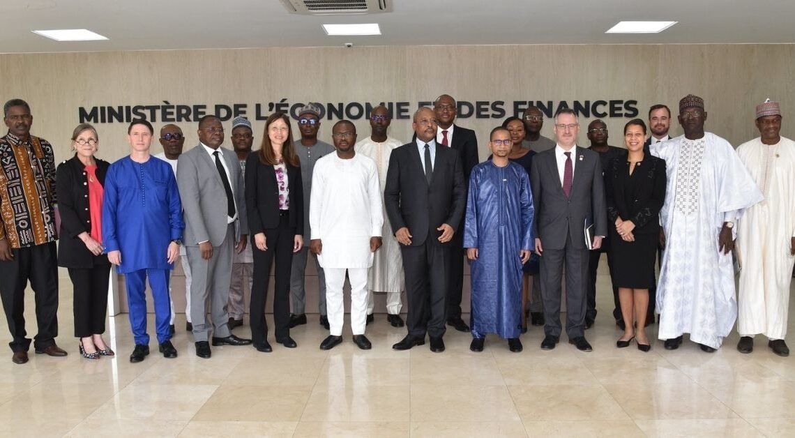 réduire la pauvreté et créer une croissance économique inclusive et durable dans toute la région.